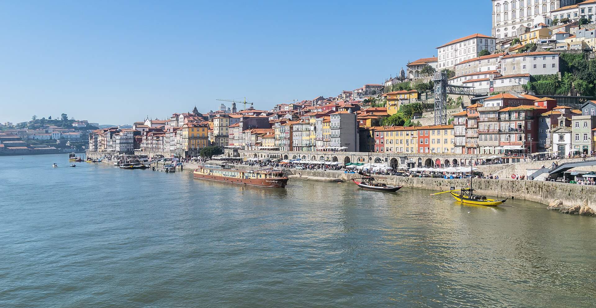 Ribeira waterfront on the Douro, Porto